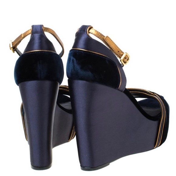 Tory Burch Alexia Wedges - Picture 2 of 6